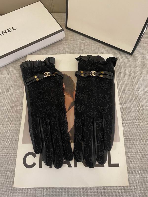 Chanel gloves 56